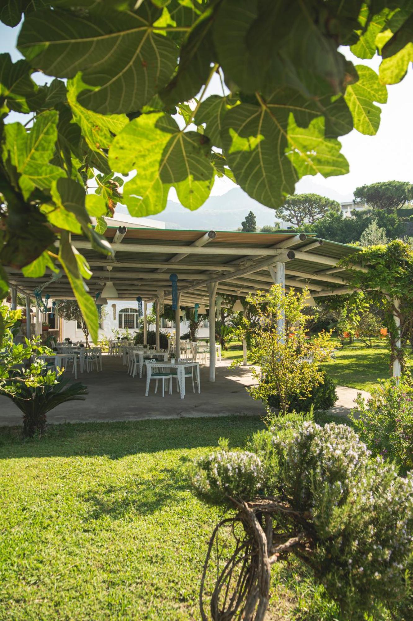 Hotel Park Victoria Forio  Exterior photo