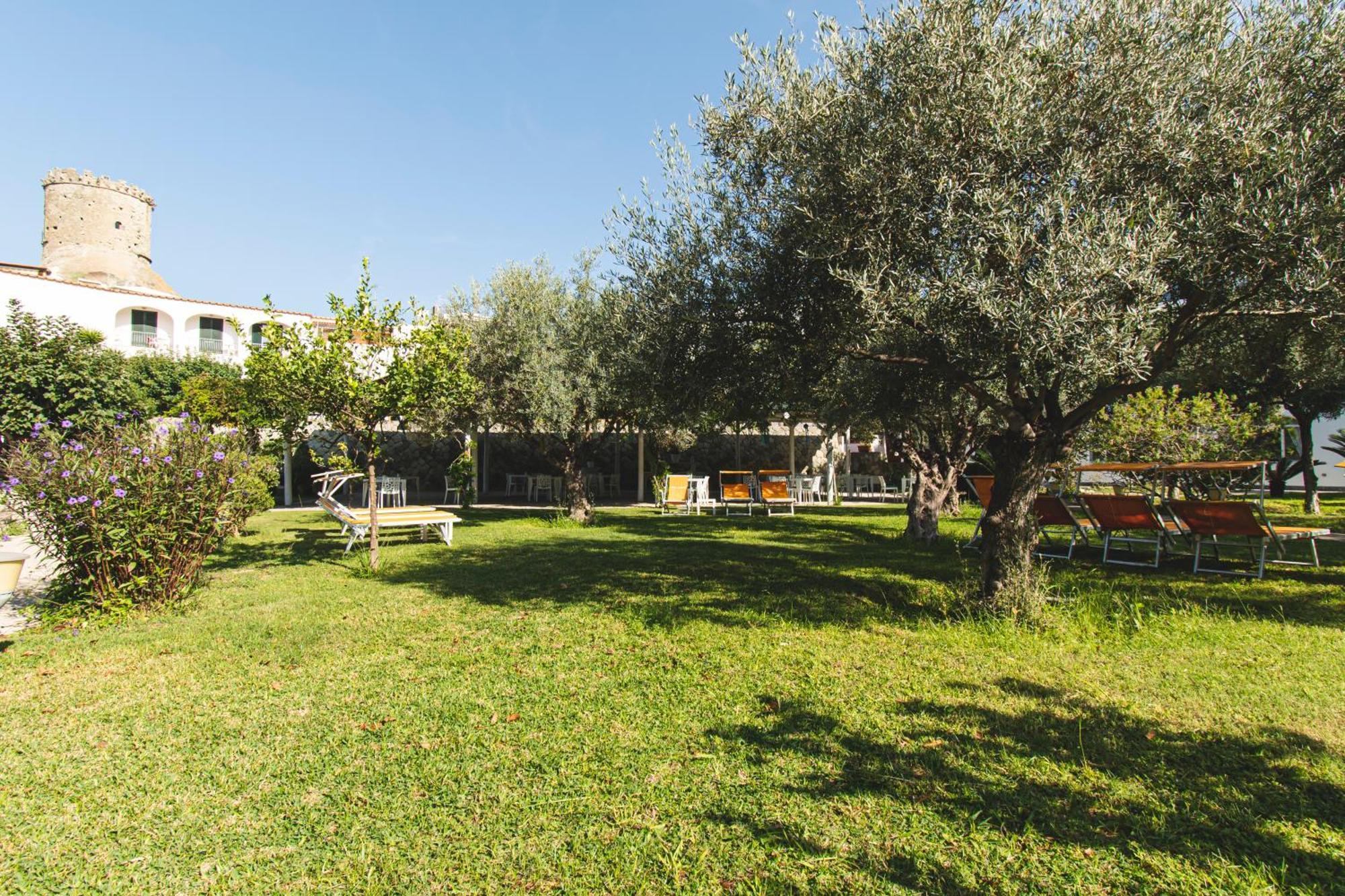 Hotel Park Victoria Forio  Exterior photo