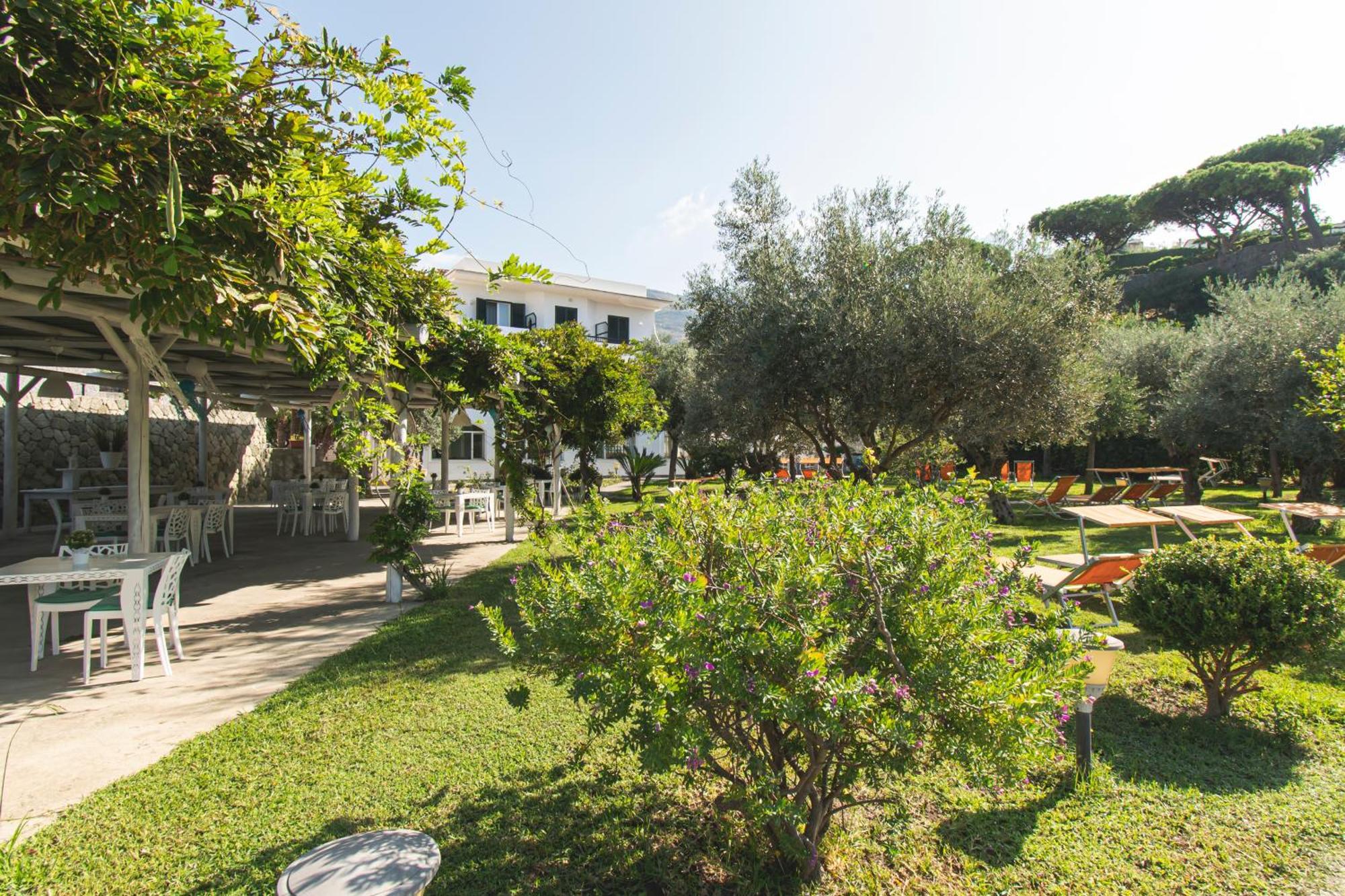 Hotel Park Victoria Forio  Exterior photo