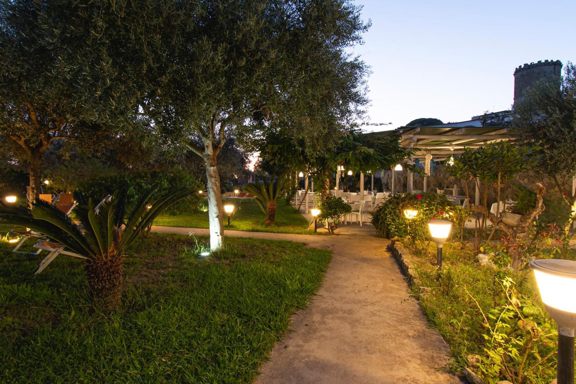 Hotel Park Victoria Forio  Exterior photo