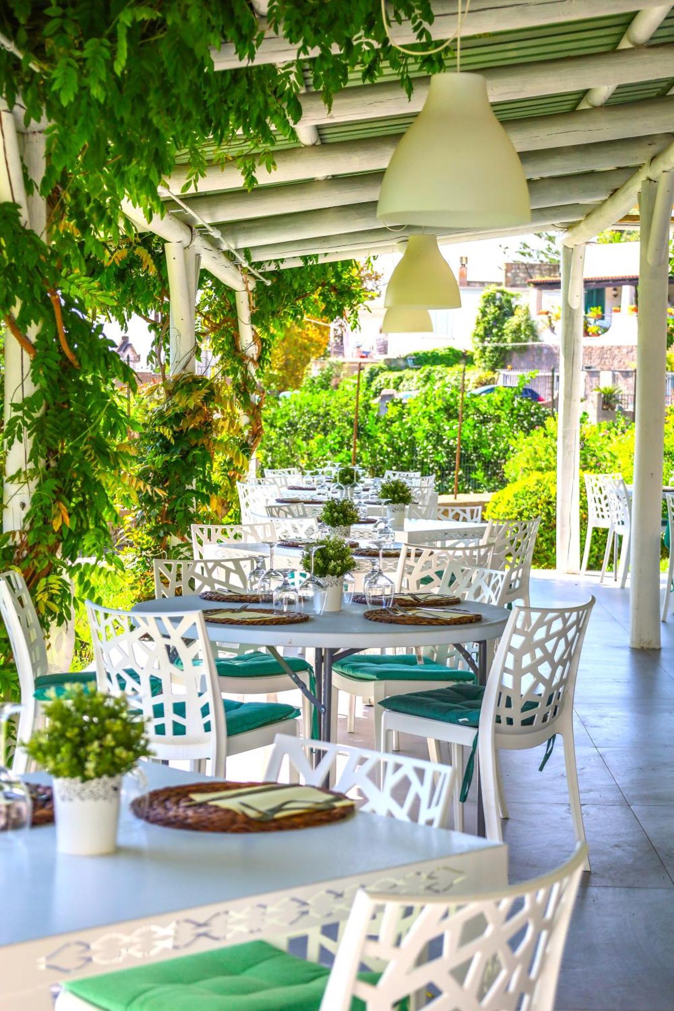 Hotel Park Victoria Forio  Exterior photo