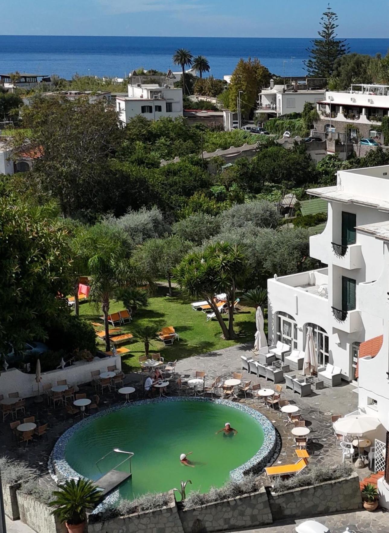 Hotel Park Victoria Forio  Exterior photo